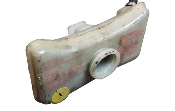 Audi A6 S6 C6 4F Brake fluid reservoir 8E0611301G
