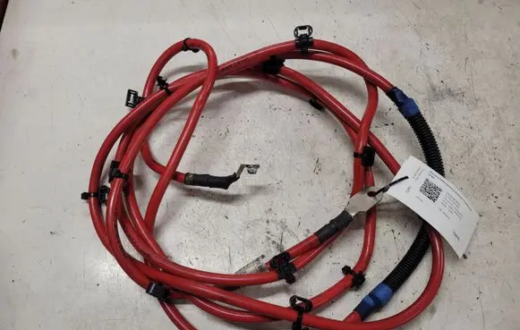 Positive cable (battery)