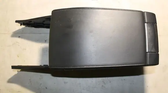 Volvo V70 Armrest 30722406