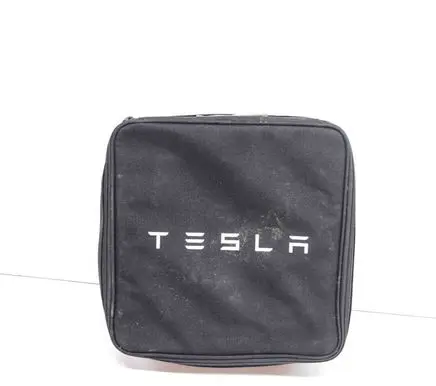 Tesla Model 3 Electric car charging cable 112125400G 147907500C