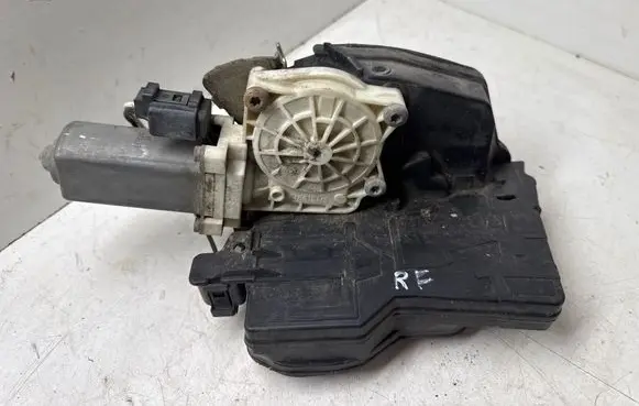 BMW 7 E65 E66 Rear door soft close latching motor 77460037 7029908