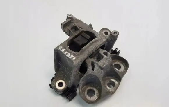 Opel Astra K Engine mount vacuum valve 