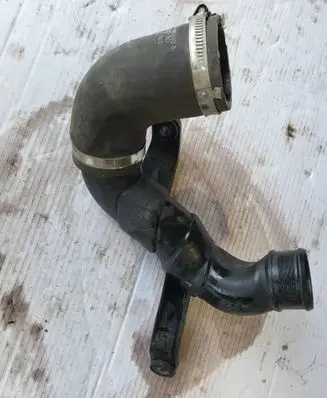 Intercooler hose/pipe