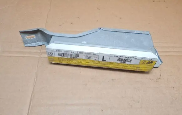 Mercedes-Benz E W212 Side airbag 608958801 608958901