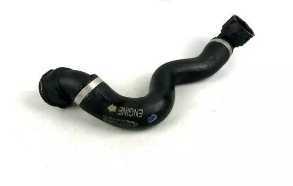 Mercedes-Benz C W205 Engine coolant pipe/hose A2055017484