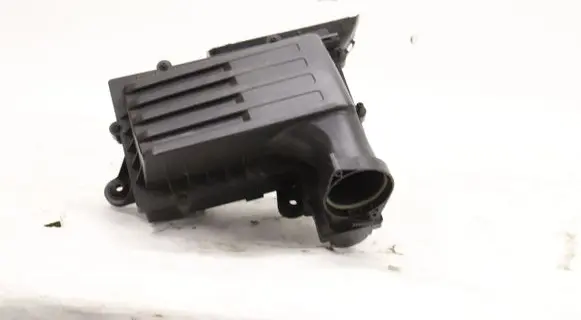 Skoda Octavia Mk3 (5E) Air filter box cover 5QF129607
