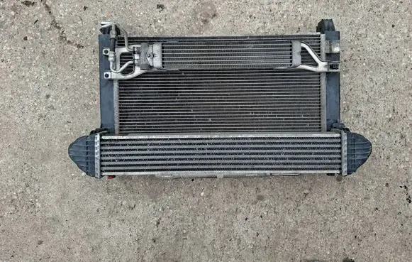 Mercedes-Benz B W245 Radiator set A1695000200 A1695000000 A1695001304