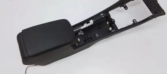 Volkswagen PASSAT B7 USA Armrest 561863243