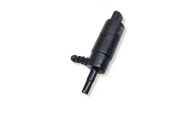BMW X3 E83 Headlight washer pump 8377430
