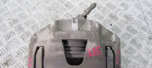 Volvo V40 Front brake caliper