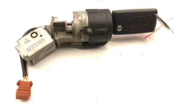 Peugeot 207 Ignition lock 9663123280