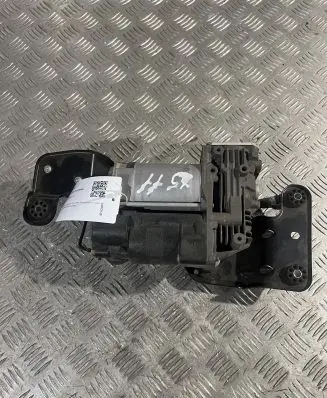 BMW X5 E70 Air suspension compressor/pump 6789938