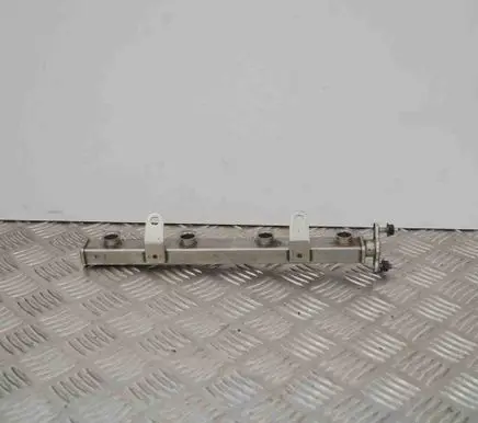 Hyundai i20 (PB PBT) Fuel main line pipe