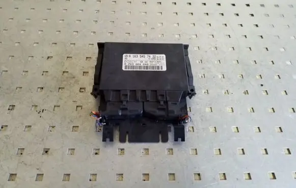 Mercedes-Benz ML W163 Parking PDC control unit/module A1635457432