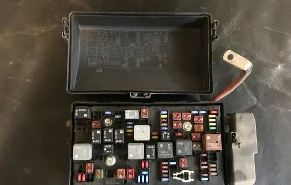 Opel Insignia A Fuse box set 13275882