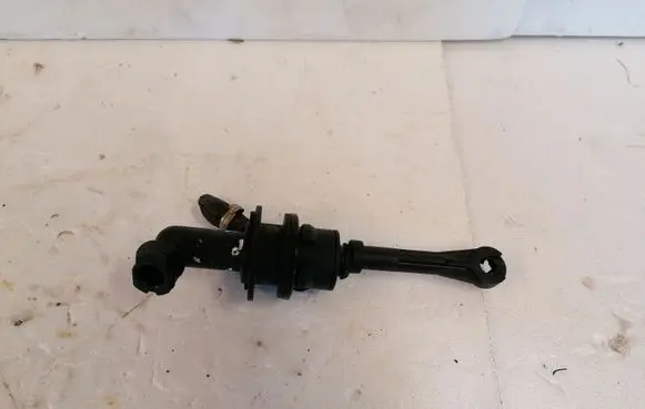 Peugeot 406 Clutch master cylinder
