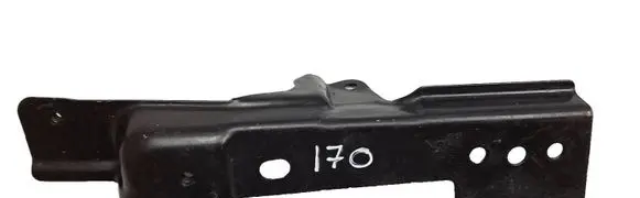 Audi Q7 4L Fender mounting bracket 4L0805698