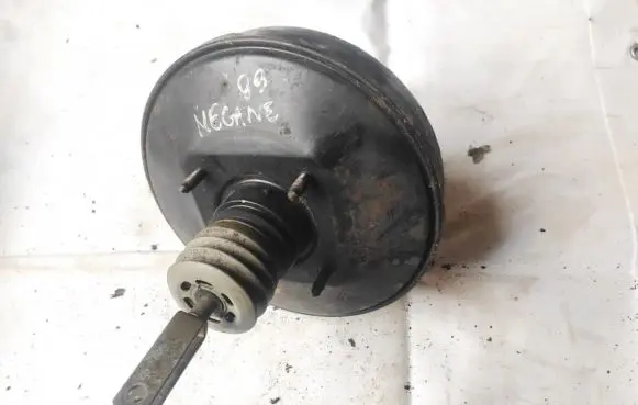 Renault Megane I Brake booster 7700429696