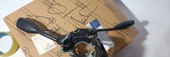 Mercedes-Benz ML W164 Steering wheel adjustment handle/lever A1644400301