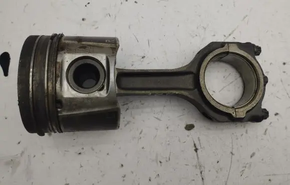 Ford Transit - Tourneo Connect Piston with connecting rod