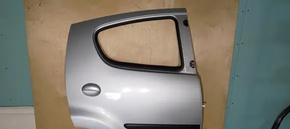 Peugeot 107 Rear door KTB