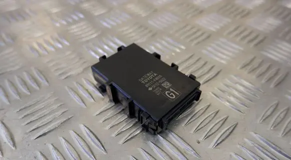 Toyota C-HR I Gateway control module 89111F4010
