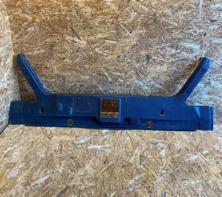 Mercedes-Benz E W124 Tailgate trim 1246940725