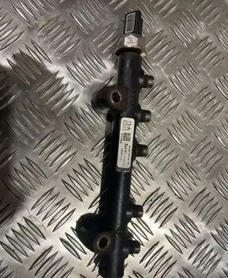 Volvo V60 Fuel main line pipe 9685297580 131270085 28497Z01
