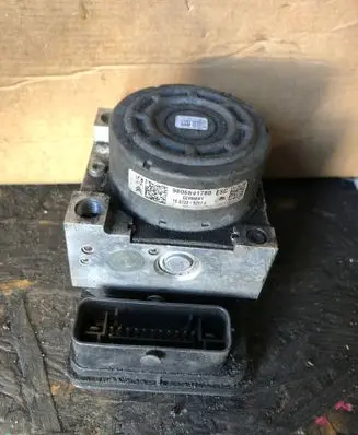 Peugeot 208 ABS Pump 9806891780
