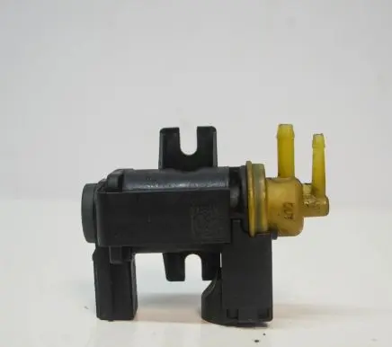 Audi A5 8T 8F Turbo solenoid valve 8K0906627