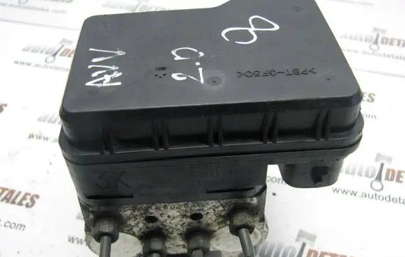 Toyota Avensis Verso ABS Pump 8954144130 4451044110