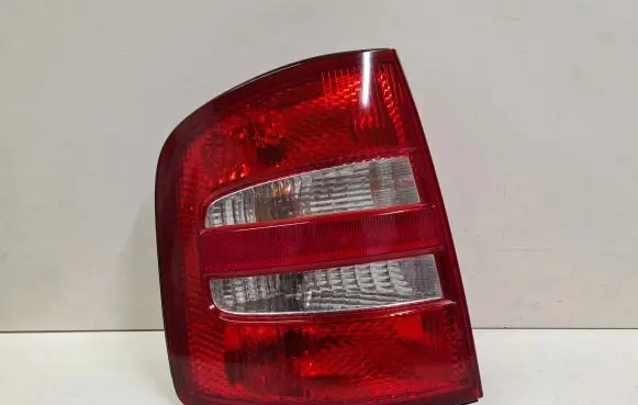 Skoda Fabia Mk1 (6Y) Rear/tail lights 6Y9945111B