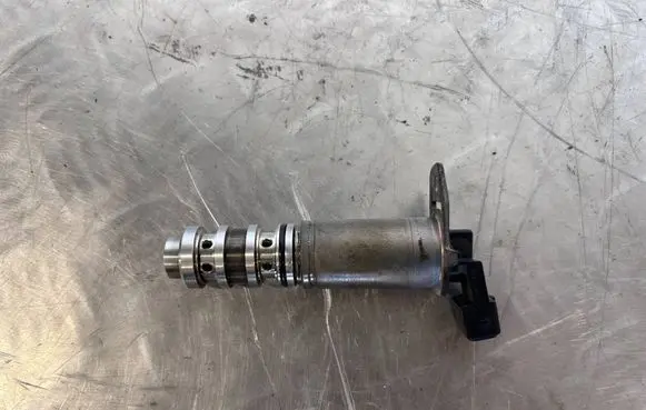 BMW X5M E70 Camshaft vanos timing valve 7561265
