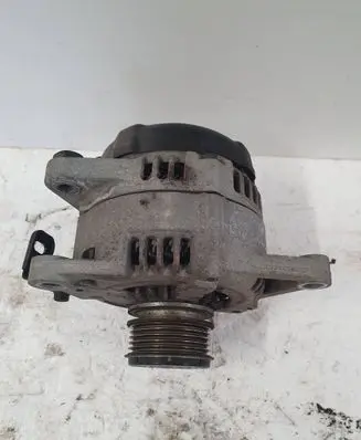 KIA Ceed Generator/alternator 373002A700