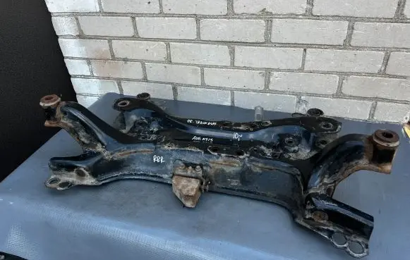 Toyota Avensis T270 Front subframe