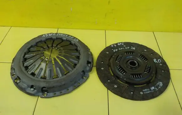 Ford Focus Clutch set kit LUK SPRZEGLO