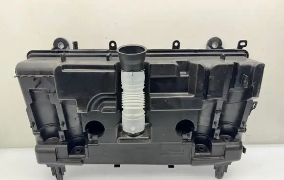 BMW iX Windshield washer fluid reservoir/tank 136982106166