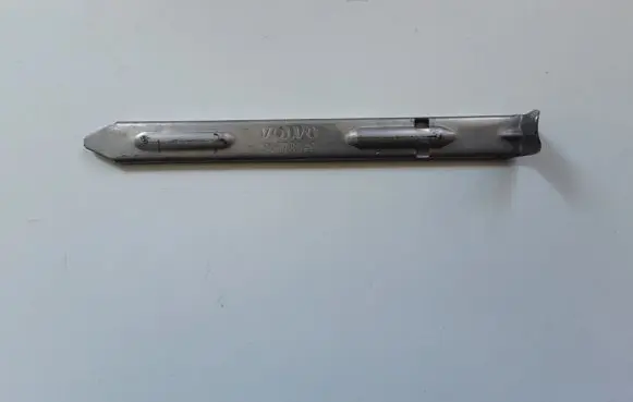 Volvo V70 Headlight/headlamp mounting bracket 30678340