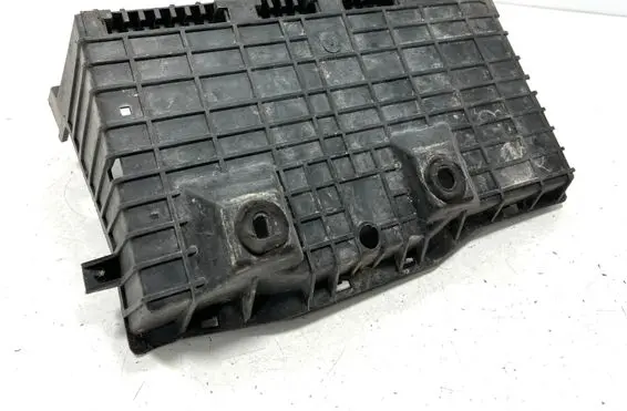 Battery tray