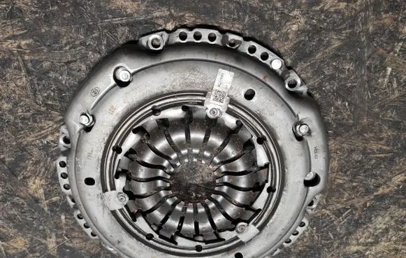 BMW 2 F45 Pressure plate 8671941 8671968