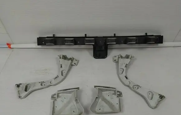 Ford Focus ST Rear bumper mounting bracket BM51A17B861A F1EB17E851D F1EB17A882A