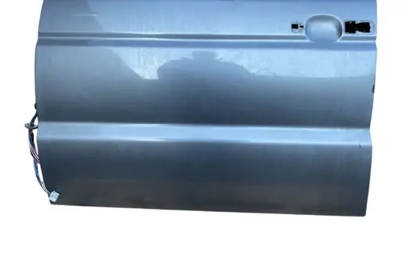 Land Rover Discovery Front door 