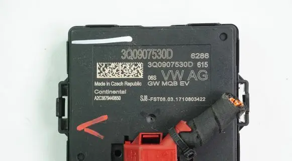 Volkswagen Golf VII Gateway control module 3Q0907530D