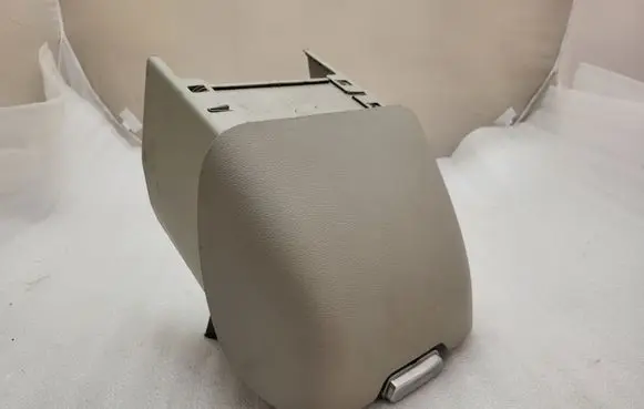Chrysler Pacifica Glove box 5RL36TRMAA