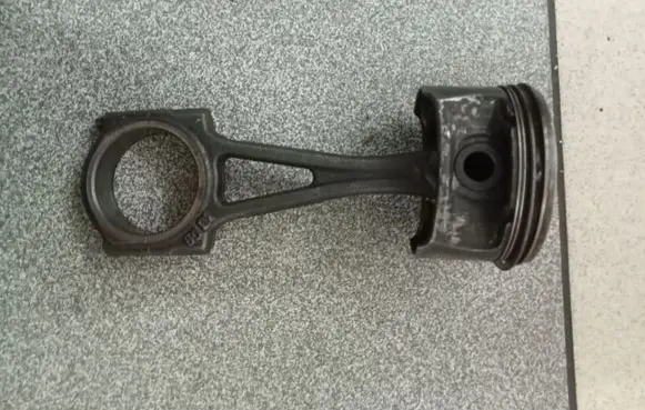 Opel Astra J Piston with connecting rod A14XER