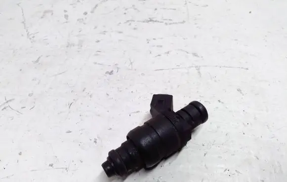 Audi A6 S6 C5 4B Fuel injector 078133551AC