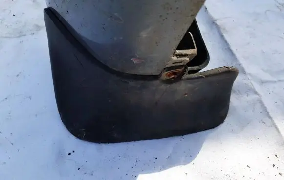 Mazda 323 Rear mudguard 