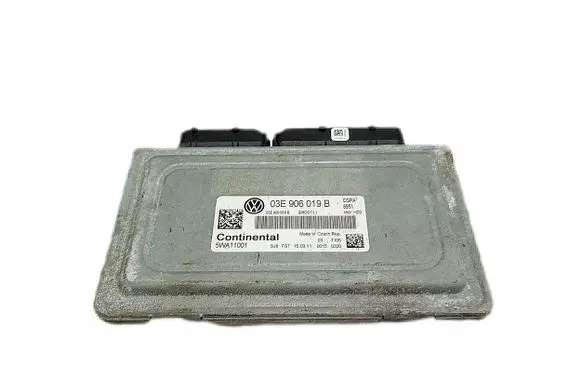 Volkswagen Polo V 6R Engine control unit/module 03E906019B
