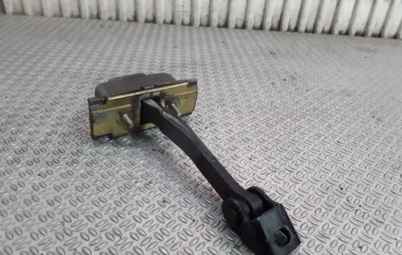 Mercedes-Benz ML W163 Front door check strap stopper