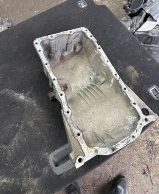 Volkswagen Golf V Oil sump 06B103603N